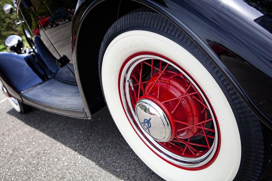  Ford DeLuxe Roadster 1934 года  (фото 6 из 43)